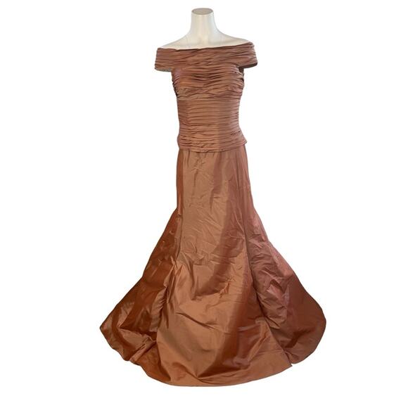 JS Collections Dresses & Skirts - JS Collections Off Shoulder Shirred Taffeta Gown in Copper Size 6 US